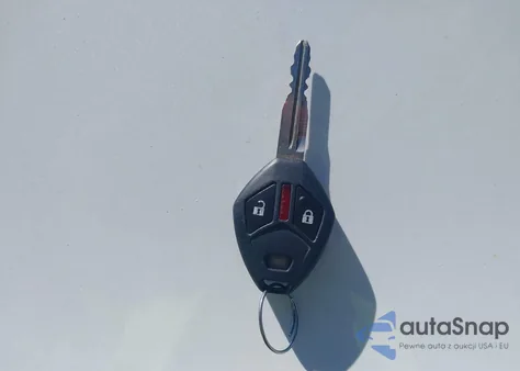 2015 Mitsubishi Mirage Rf z USA, uszkodzony, nr VIN ML32A4HJ7FH059070